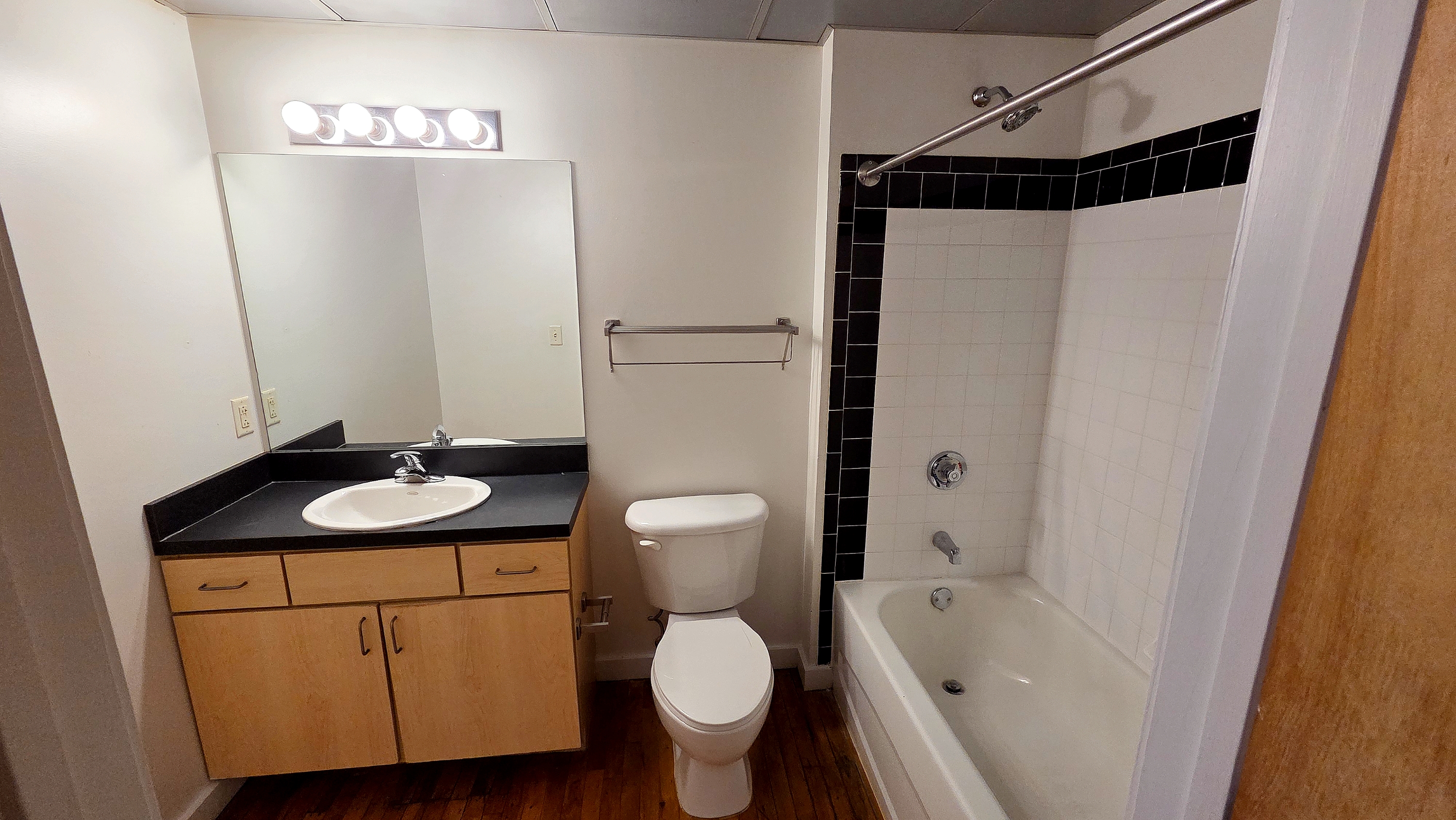 206 North 9th Street - 408