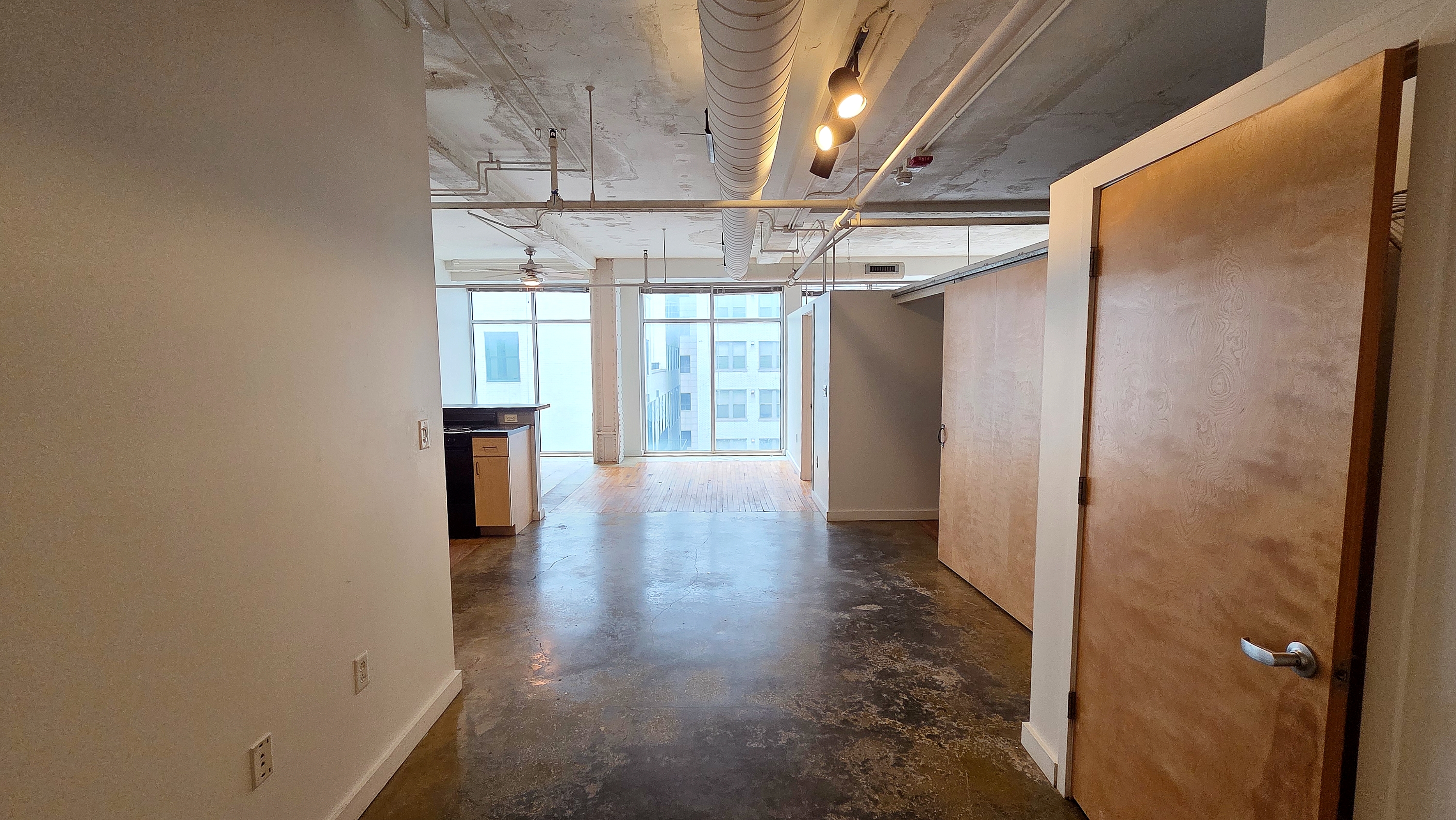 206 North 9th Street - 816