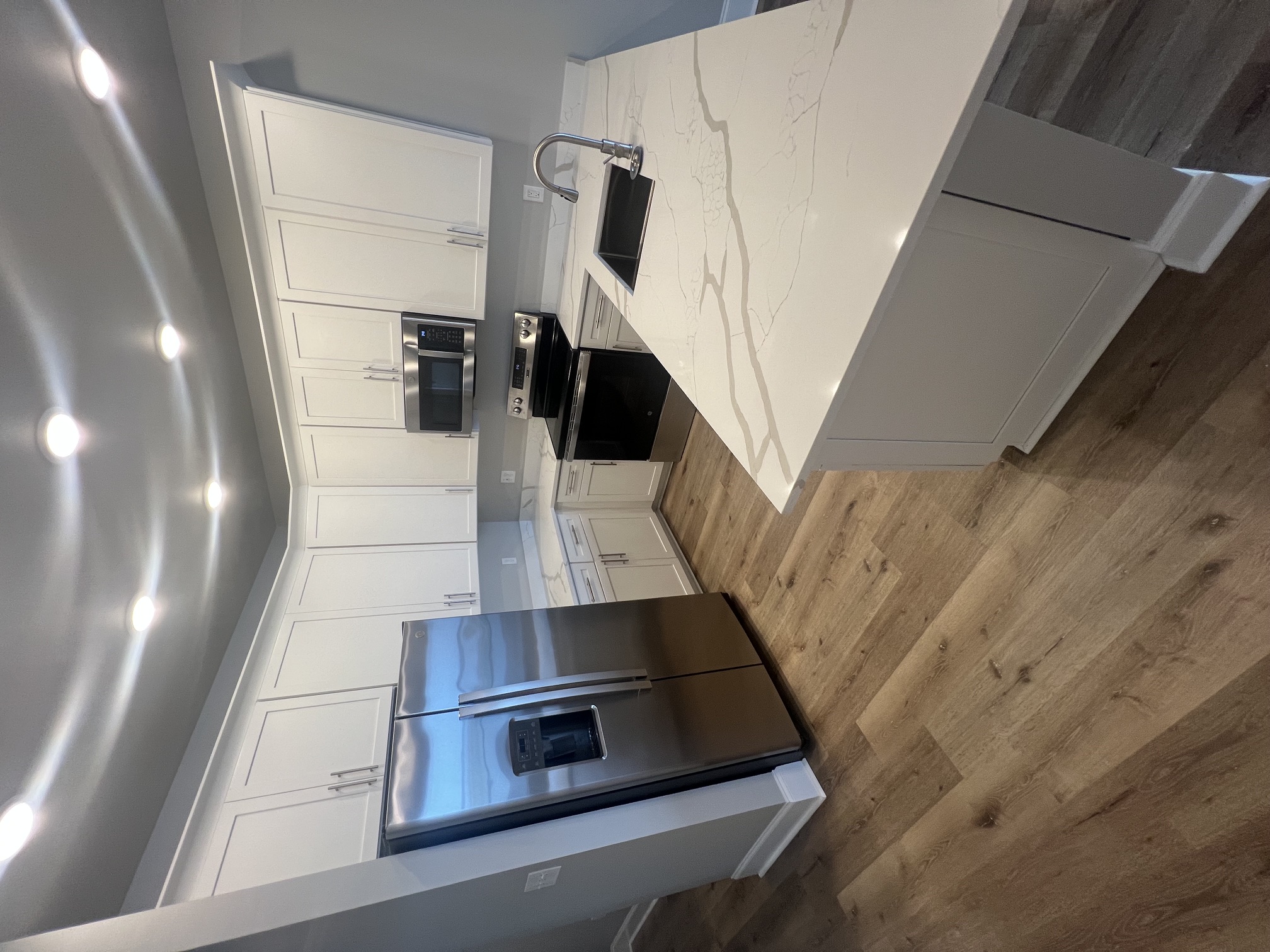 3900 Lakeshore Boulevard East - 233